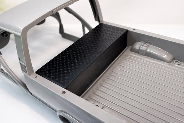 Bigfoot Toolbox – Hidden Battery Box for RC4WD 1985 Toyota 4Runner | MRCC