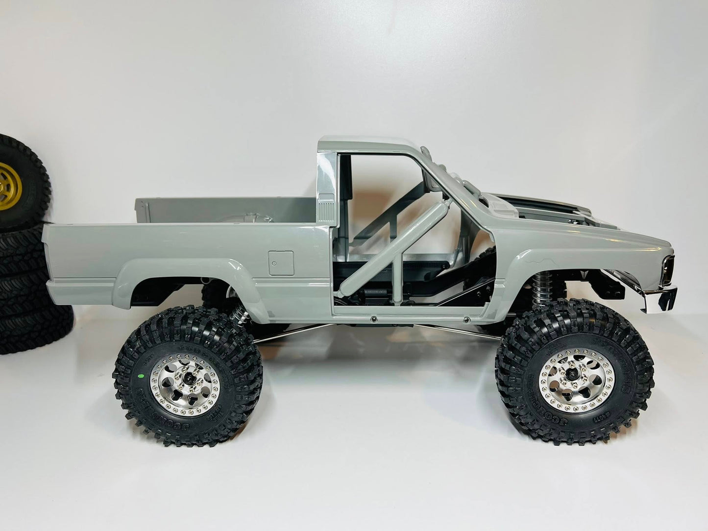 Timberline Body Mount Kit – No-Cut Mounting Solution for RC4WD Toyota 4Runner Hard Body to VS4-10 Chassis | MRCC