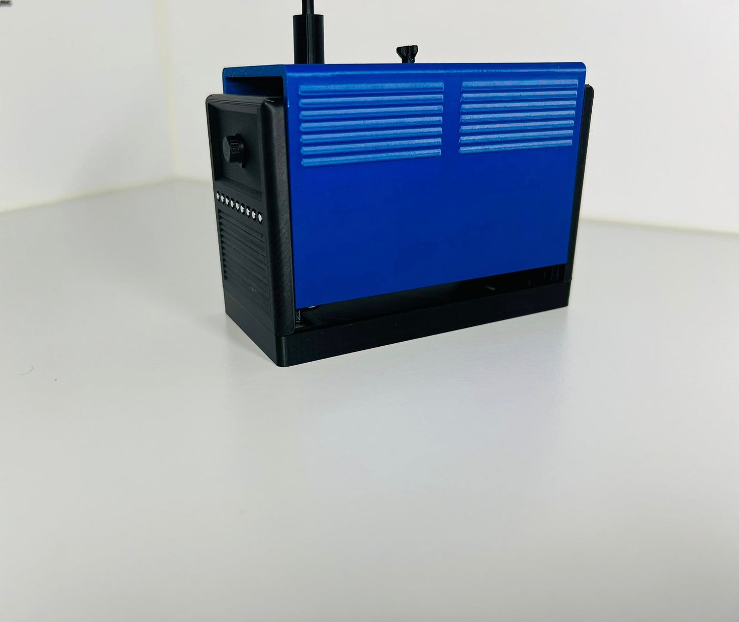 Bigfoot Welder - Hidden Battery Box | MRCC
