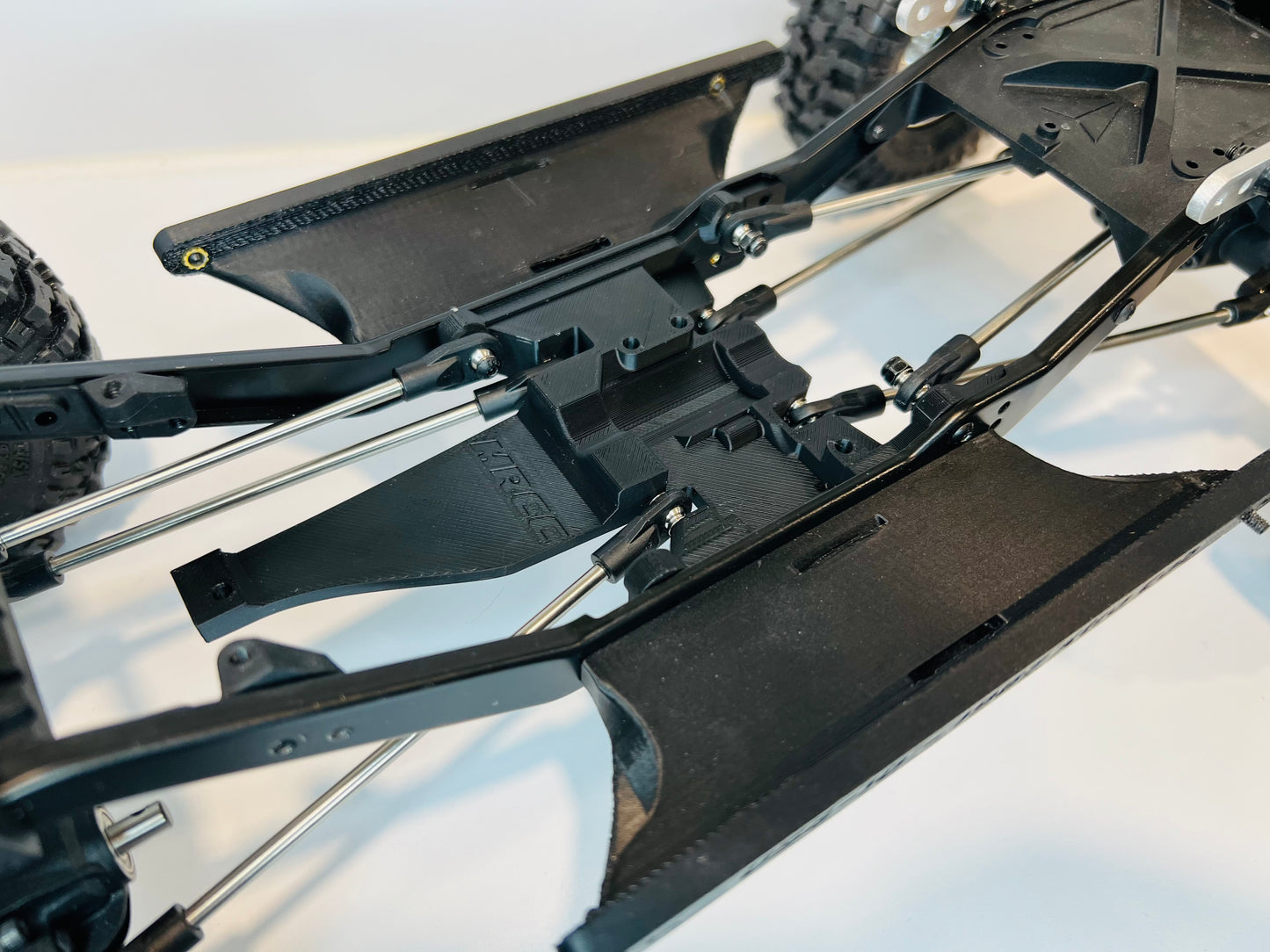 Hi-Line V3 Flat Skid for Vanquish VS4-10 | MRCC