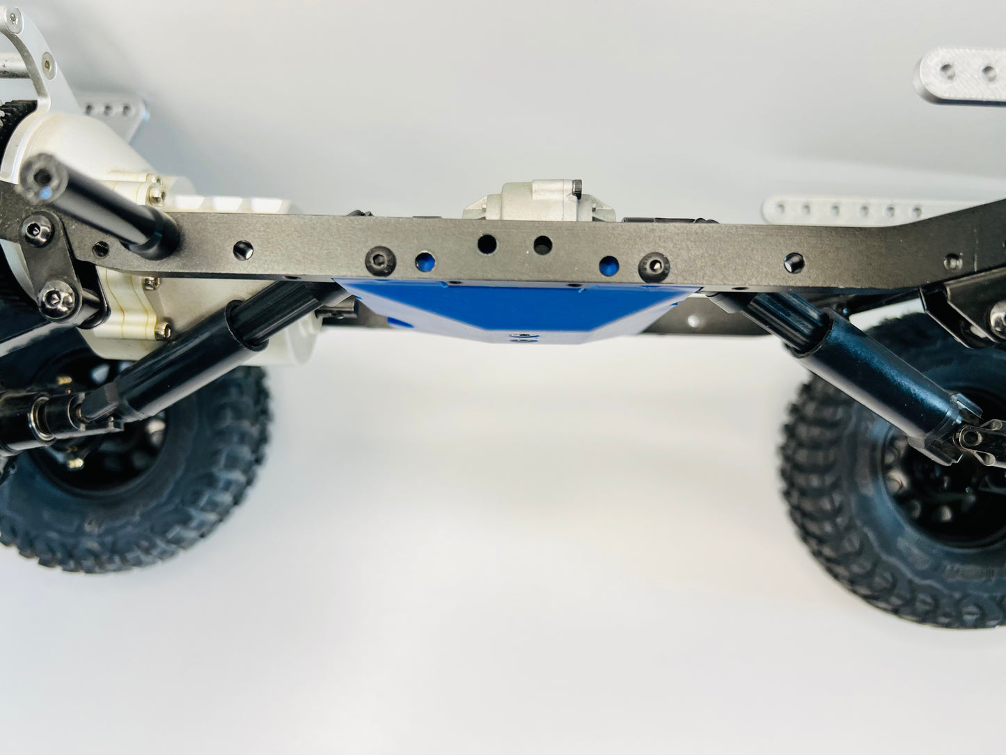 Hi-Line High-Clearance Skid for Stock RC4WD Trail Finder 2 Transfer Case | MRCC