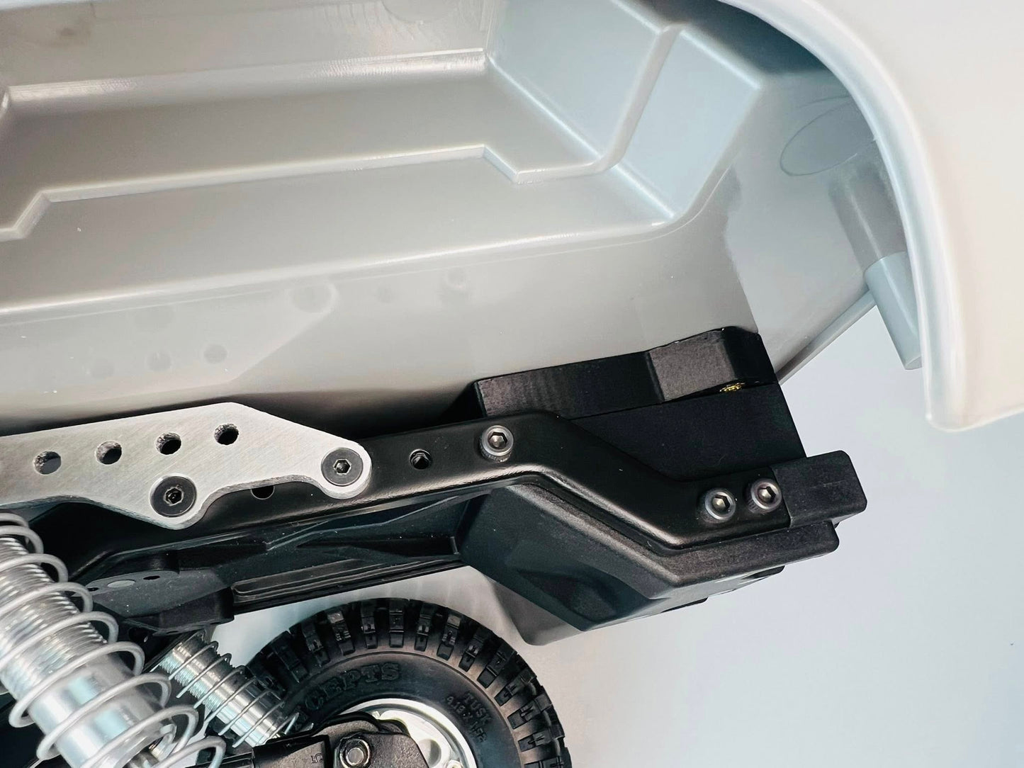 Timberline Body Mount Kit – No-Cut Mounting Solution for RC4WD Chevrolet K5 Blazer Hard Body to VS4-10 Chassis | MRCC