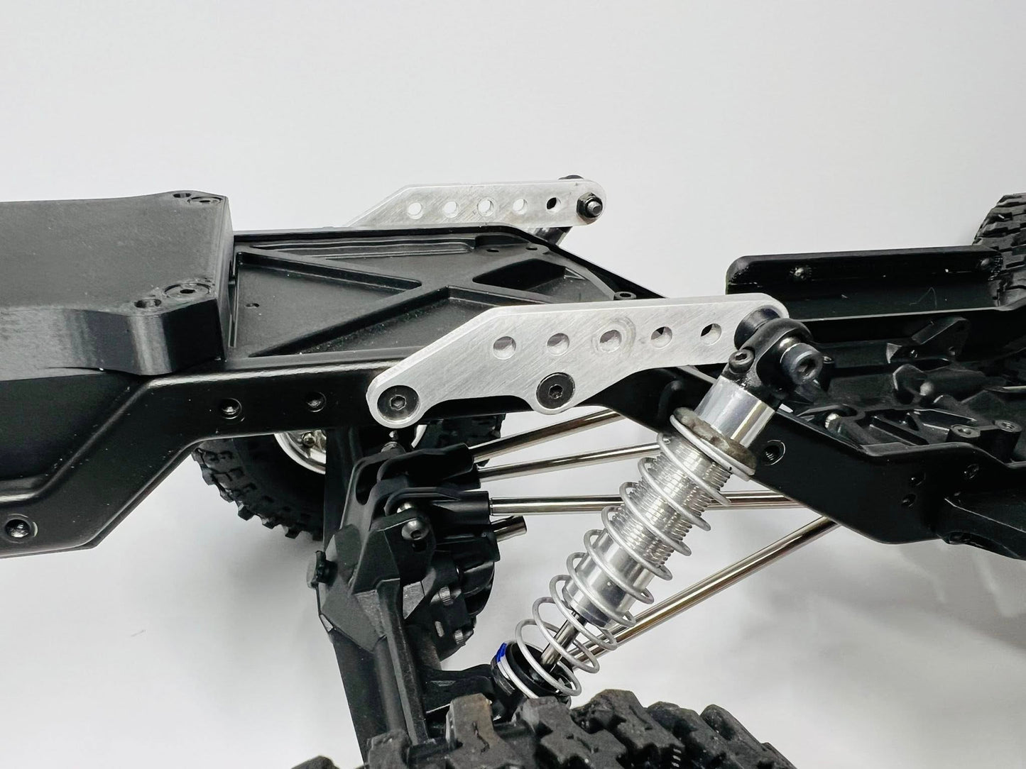 Timberline Body Mount Kit – No-Cut Mounting Solution for RC4WD Marlin Crawler Hard Body to VS4-10 Chassis | MRCC