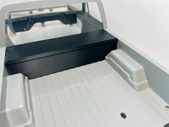 Bigfoot Toolbox – Hidden Battery Box for RC4WD Chevrolet K5 Blazer | MRCC